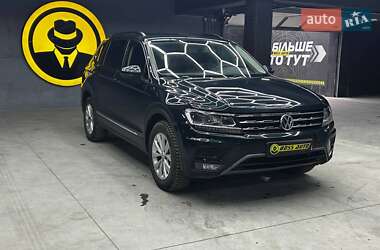 Внедорожник / Кроссовер Volkswagen Tiguan 2017 в Черновцах