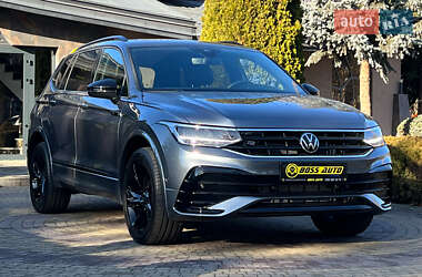 Внедорожник / Кроссовер Volkswagen Tiguan 2024 в Львове
