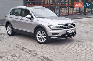 Внедорожник / Кроссовер Volkswagen Tiguan 2016 в Калуше