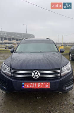 Внедорожник / Кроссовер Volkswagen Tiguan 2016 в Львове
