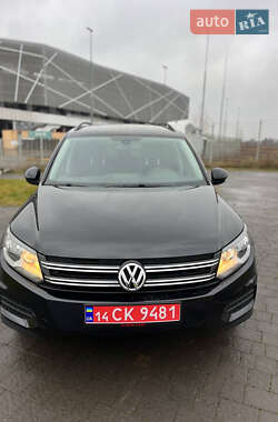 Внедорожник / Кроссовер Volkswagen Tiguan 2016 в Львове
