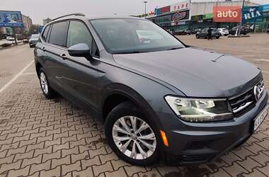 Внедорожник / Кроссовер Volkswagen Tiguan 2017 в Киеве