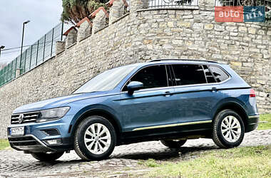 Внедорожник / Кроссовер Volkswagen Tiguan 2018 в Каменец-Подольском