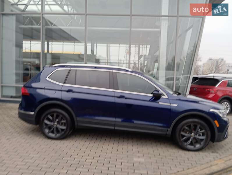 Внедорожник / Кроссовер Volkswagen Tiguan 2023 в Киеве
