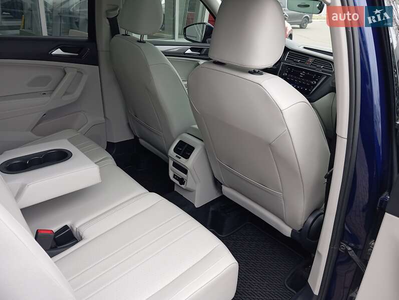Внедорожник / Кроссовер Volkswagen Tiguan 2023 в Киеве