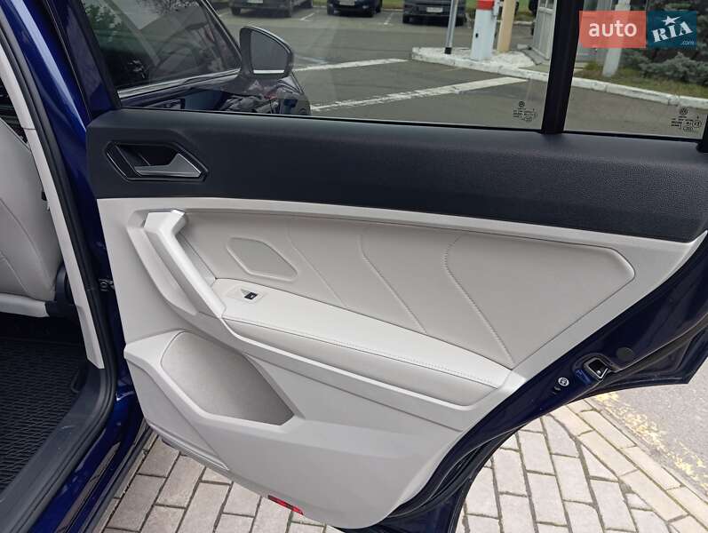 Внедорожник / Кроссовер Volkswagen Tiguan 2023 в Киеве