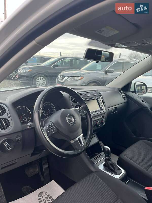Позашляховик / Кросовер Volkswagen Tiguan 2015 в Львові