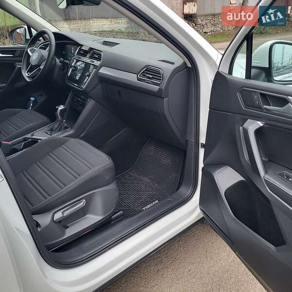 Внедорожник / Кроссовер Volkswagen Tiguan 2022 в Запорожье