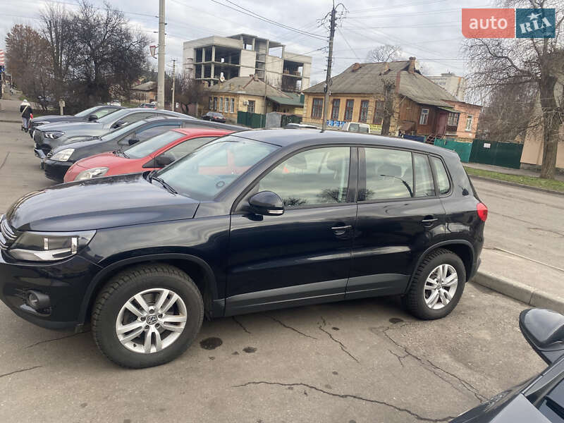 Внедорожник / Кроссовер Volkswagen Tiguan 2013 в Черкассах