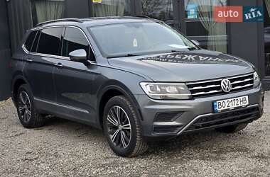 Внедорожник / Кроссовер Volkswagen Tiguan 2017 в Тернополе