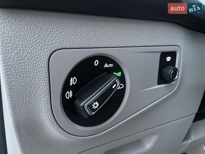 Внедорожник / Кроссовер Volkswagen Tiguan 2019 в Бердичеве