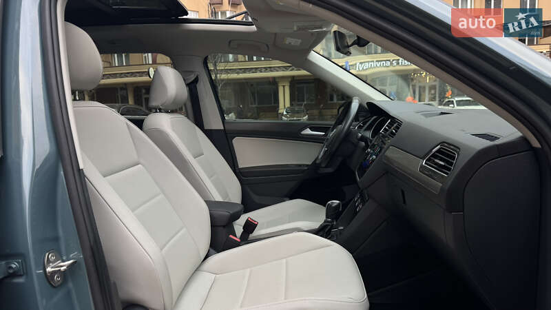 Позашляховик / Кросовер Volkswagen Tiguan 2019 в Києві фото 32 Позашляховик / Кросовер Volkswagen Tiguan 2019 в Києві