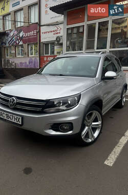 Внедорожник / Кроссовер Volkswagen Tiguan 2015 в Луцке