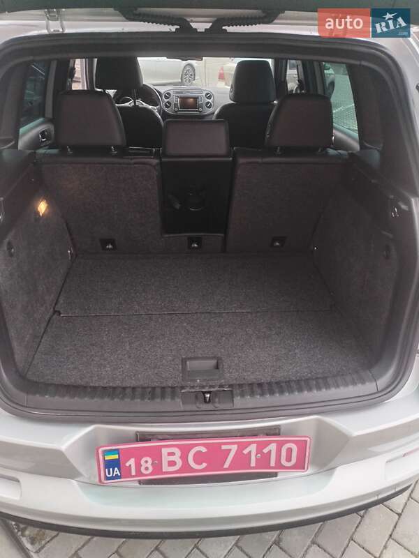 Внедорожник / Кроссовер Volkswagen Tiguan 2016 в Полтаве