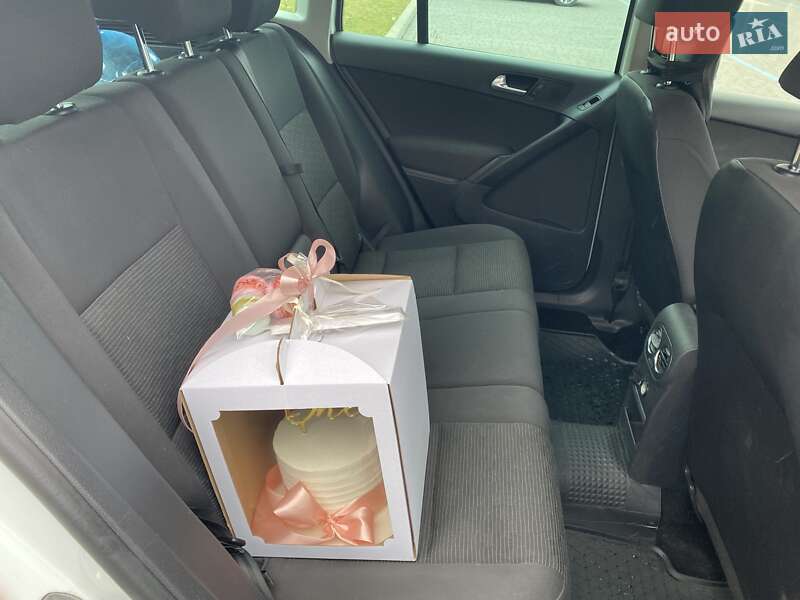 Внедорожник / Кроссовер Volkswagen Tiguan 2014 в Львове