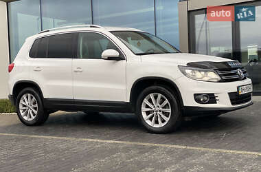 Внедорожник / Кроссовер Volkswagen Tiguan 2011 в Днепре