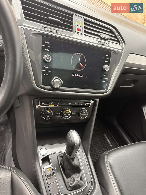 Внедорожник / Кроссовер Volkswagen Tiguan 2018 в Львове