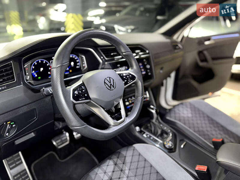 Внедорожник / Кроссовер Volkswagen Tiguan 2023 в Киеве