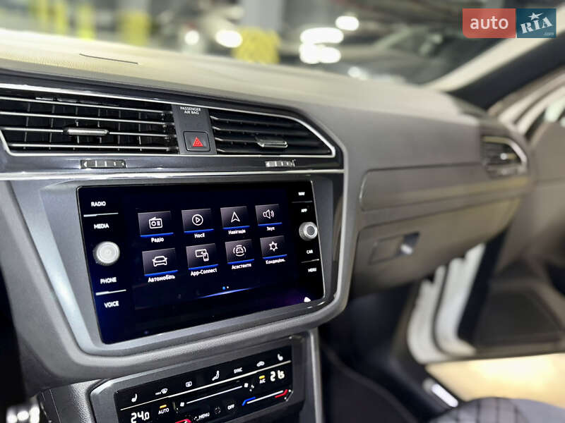 Внедорожник / Кроссовер Volkswagen Tiguan 2023 в Киеве