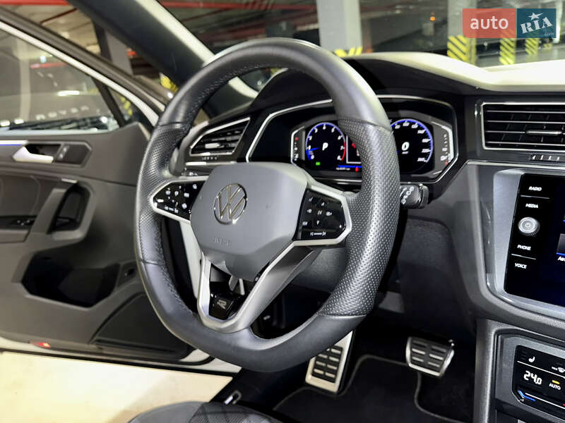 Внедорожник / Кроссовер Volkswagen Tiguan 2023 в Киеве
