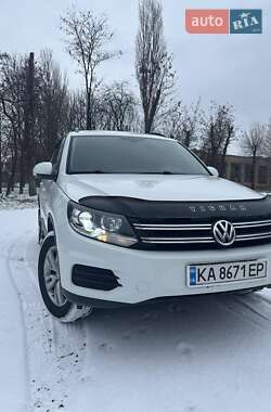 Внедорожник / Кроссовер Volkswagen Tiguan 2016 в Кривом Роге