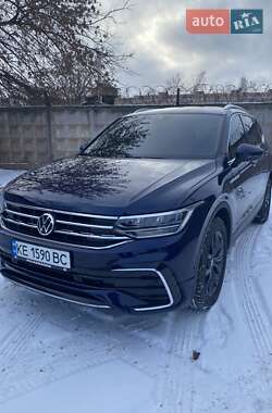Внедорожник / Кроссовер Volkswagen Tiguan 2023 в Кривом Роге
