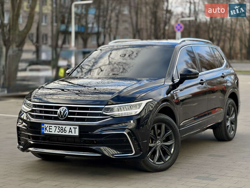 Внедорожник / Кроссовер Volkswagen Tiguan 2022 в Днепре