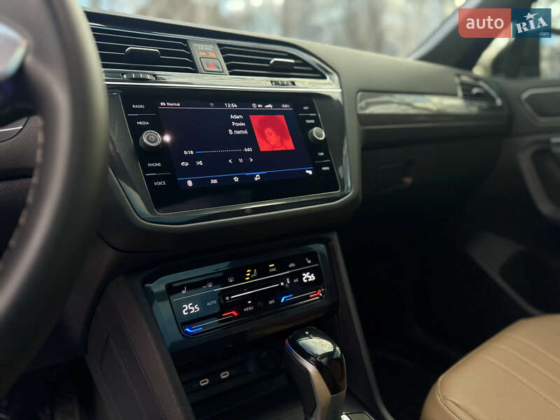 Внедорожник / Кроссовер Volkswagen Tiguan 2022 в Днепре