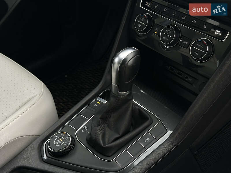 Внедорожник / Кроссовер Volkswagen Tiguan 2019 в Николаеве