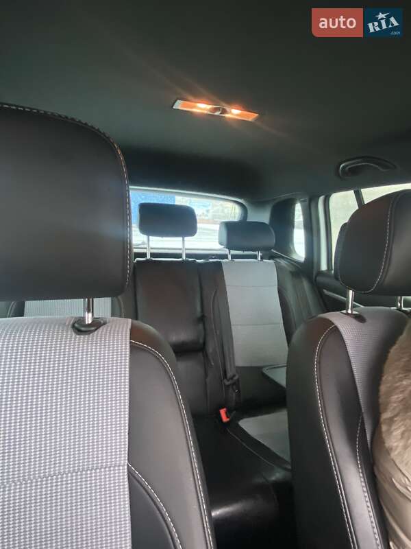 Внедорожник / Кроссовер Volkswagen Tiguan 2015 в Ивано-Франковске