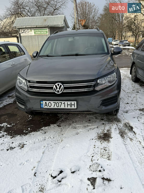 Внедорожник / Кроссовер Volkswagen Tiguan 2015 в Ужгороде фото 4 Внедорожник / Кроссовер Volkswagen Tiguan 2015 в Ужгороде