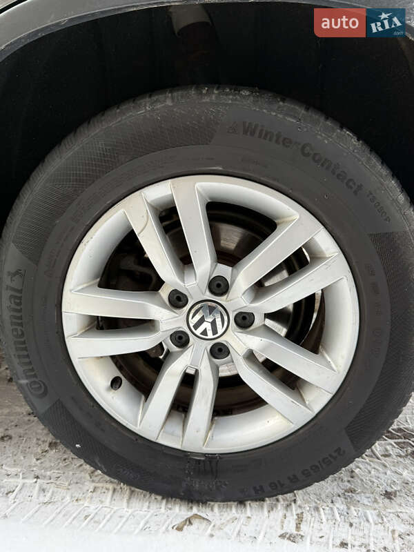 Внедорожник / Кроссовер Volkswagen Tiguan 2015 в Ужгороде фото 13 Внедорожник / Кроссовер Volkswagen Tiguan 2015 в Ужгороде