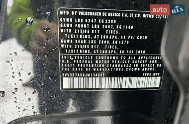 Внедорожник / Кроссовер Volkswagen Tiguan 2018 в Шумске