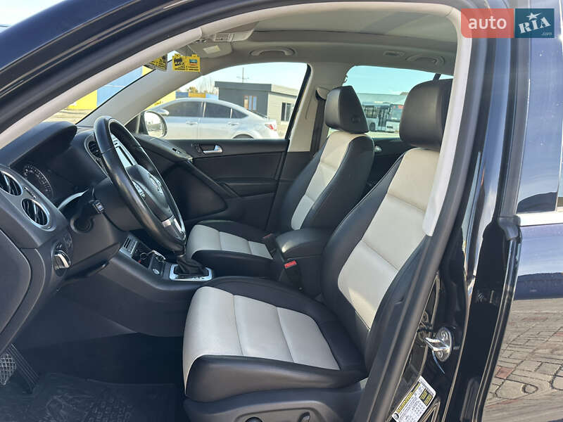 Внедорожник / Кроссовер Volkswagen Tiguan 2017 в Житомире