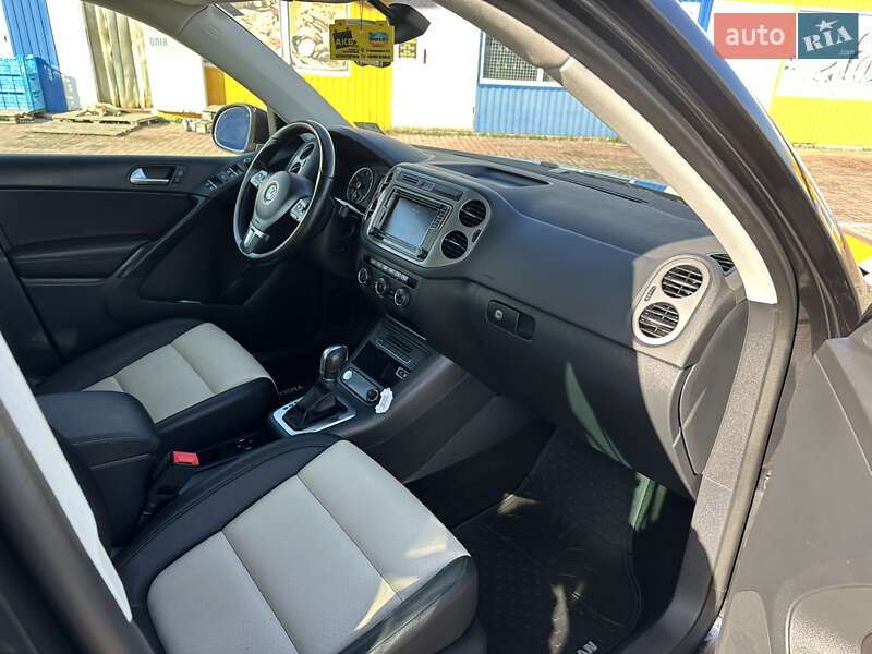 Внедорожник / Кроссовер Volkswagen Tiguan 2017 в Житомире