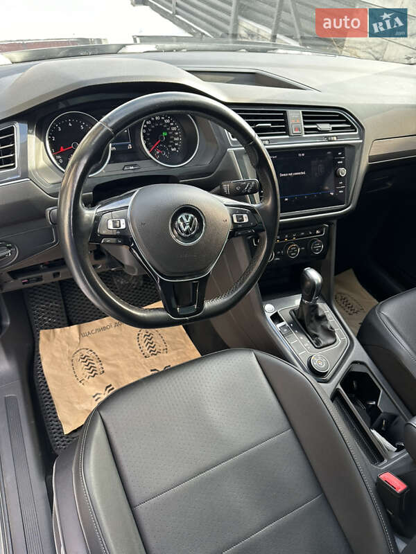 Внедорожник / Кроссовер Volkswagen Tiguan 2019 в Луцке