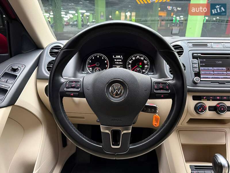 Внедорожник / Кроссовер Volkswagen Tiguan 2015 в Киеве