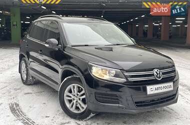 Внедорожник / Кроссовер Volkswagen Tiguan 2015 в Киеве