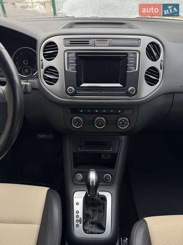 Внедорожник / Кроссовер Volkswagen Tiguan 2016 в Кропивницком