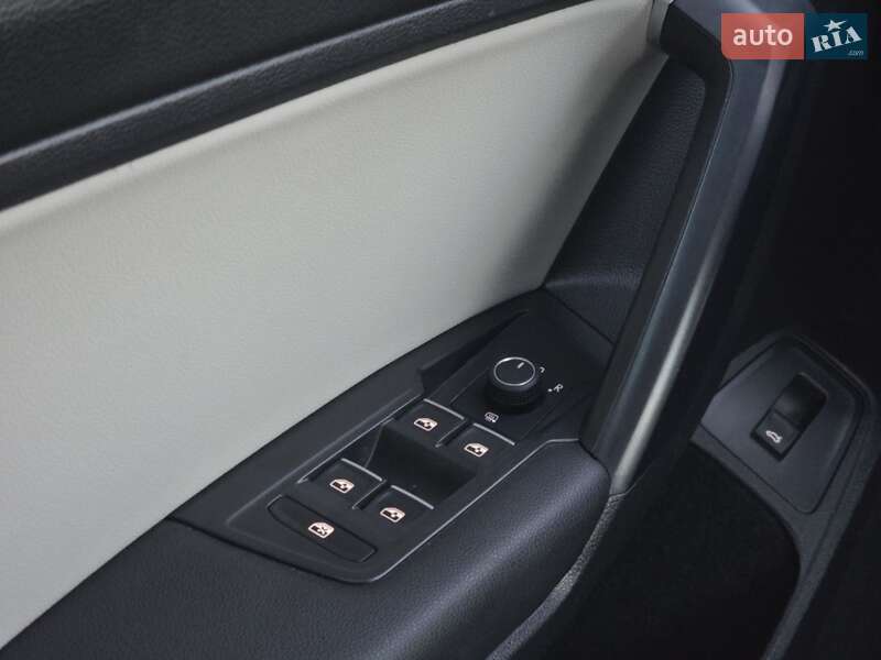 Позашляховик / Кросовер Volkswagen Tiguan 2020 в Кривому Розі фото 70 Позашляховик / Кросовер Volkswagen Tiguan 2020 в Кривому Розі