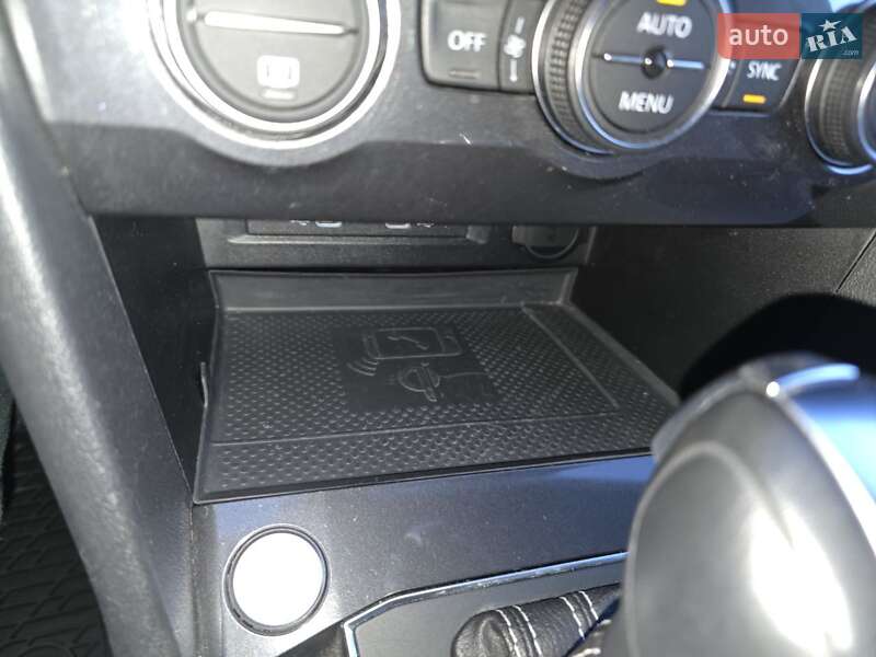 Позашляховик / Кросовер Volkswagen Tiguan 2020 в Кривому Розі фото 88 Позашляховик / Кросовер Volkswagen Tiguan 2020 в Кривому Розі