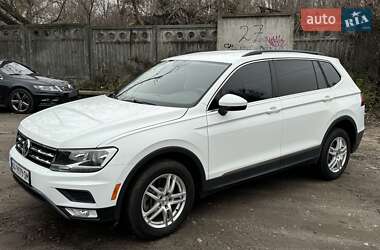 Внедорожник / Кроссовер Volkswagen Tiguan 2020 в Киеве