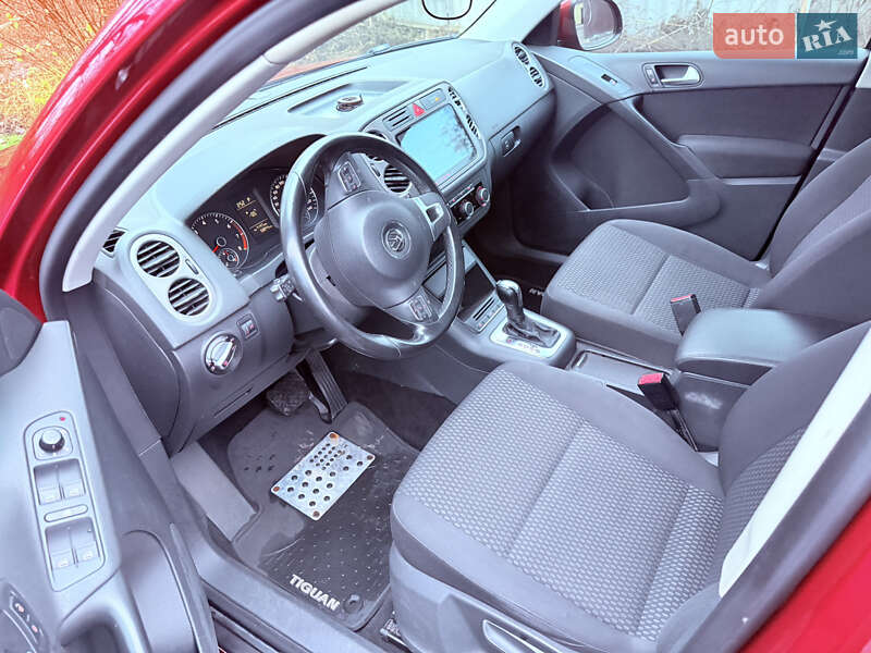 Внедорожник / Кроссовер Volkswagen Tiguan 2010 в Харькове фото 14 Внедорожник / Кроссовер Volkswagen Tiguan 2010 в Харькове