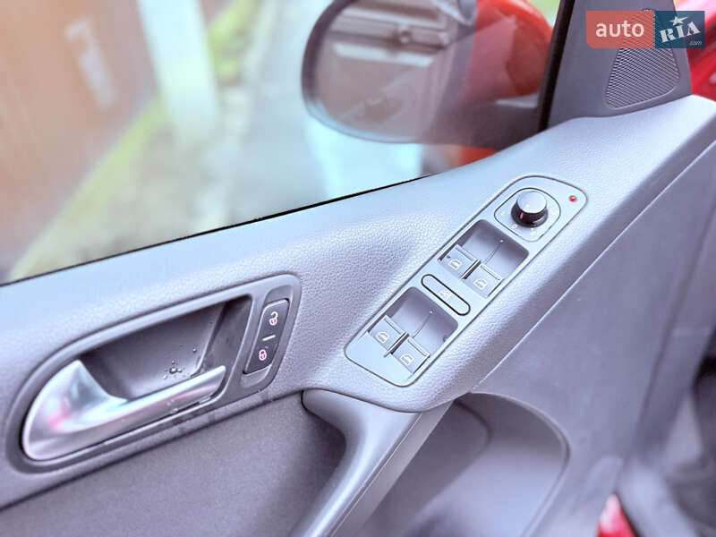 Внедорожник / Кроссовер Volkswagen Tiguan 2010 в Харькове фото 21 Внедорожник / Кроссовер Volkswagen Tiguan 2010 в Харькове