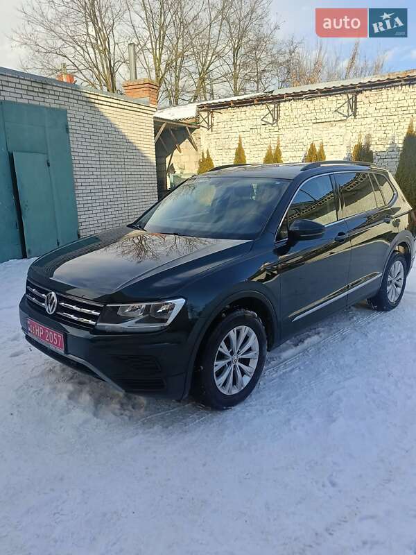 Внедорожник / Кроссовер Volkswagen Tiguan 2018 в Луцке фото Внедорожник / Кроссовер Volkswagen Tiguan 2018 в Луцке