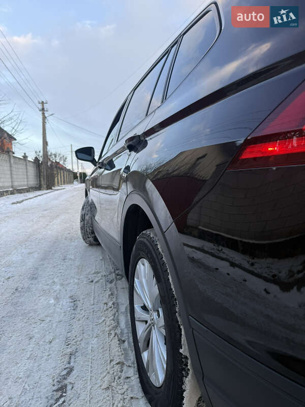 Внедорожник / Кроссовер Volkswagen Tiguan 2018 в Ровно