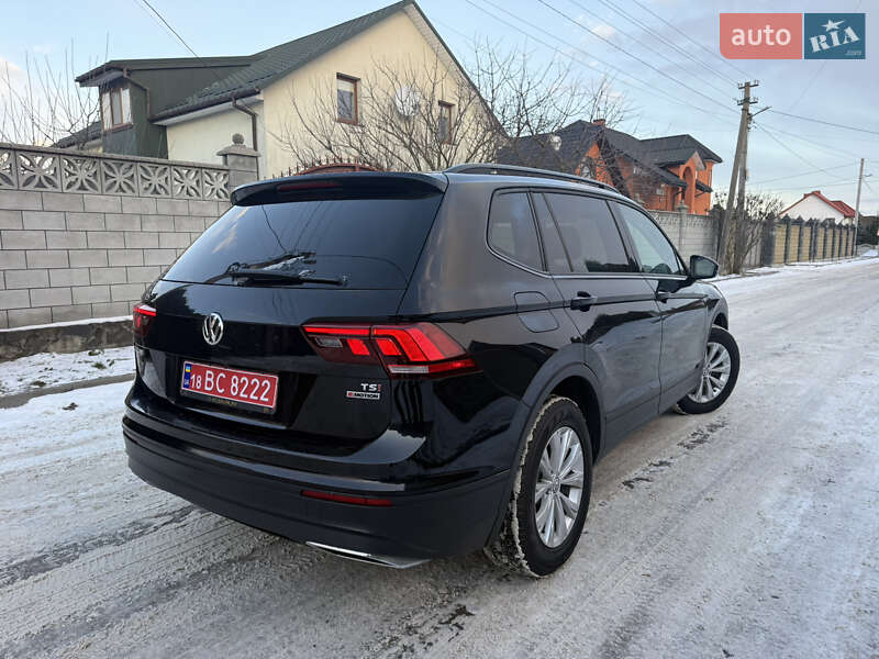 Внедорожник / Кроссовер Volkswagen Tiguan 2018 в Ровно