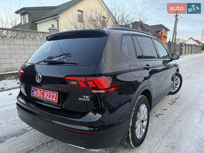Внедорожник / Кроссовер Volkswagen Tiguan 2018 в Ровно