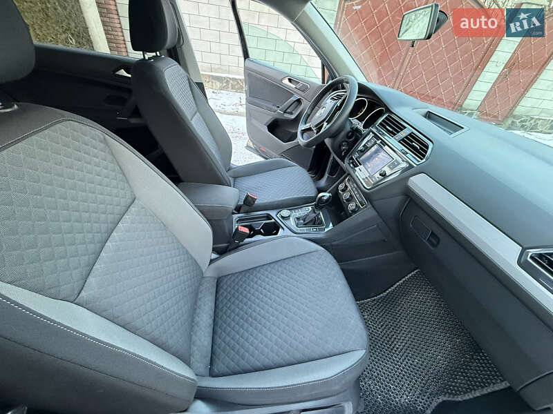 Внедорожник / Кроссовер Volkswagen Tiguan 2018 в Ровно