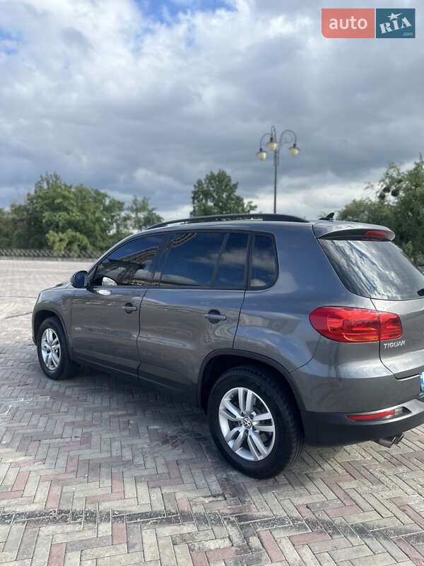 Внедорожник / Кроссовер Volkswagen Tiguan 2017 в Харькове фото 5 Внедорожник / Кроссовер Volkswagen Tiguan 2017 в Харькове